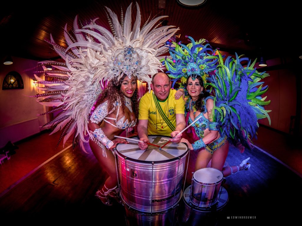 Braziliaanse Samba Workshop geheel in stijl met Samba Danseressen
